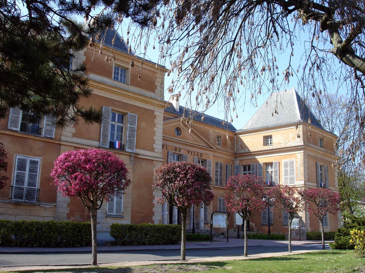 Prostitutes  Les Clayes-sous-Bois